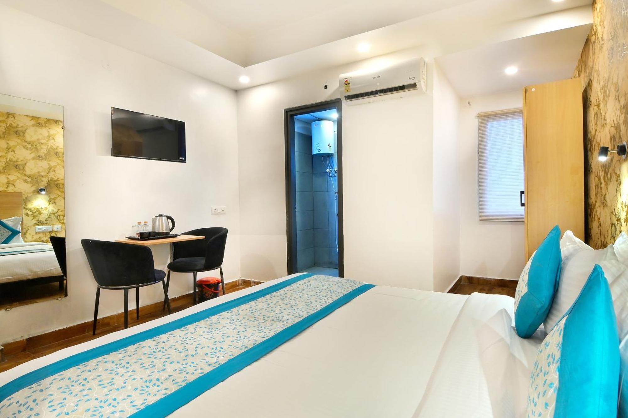 Hotel Red York By Byob Hotels Noida Zewnętrze zdjęcie
