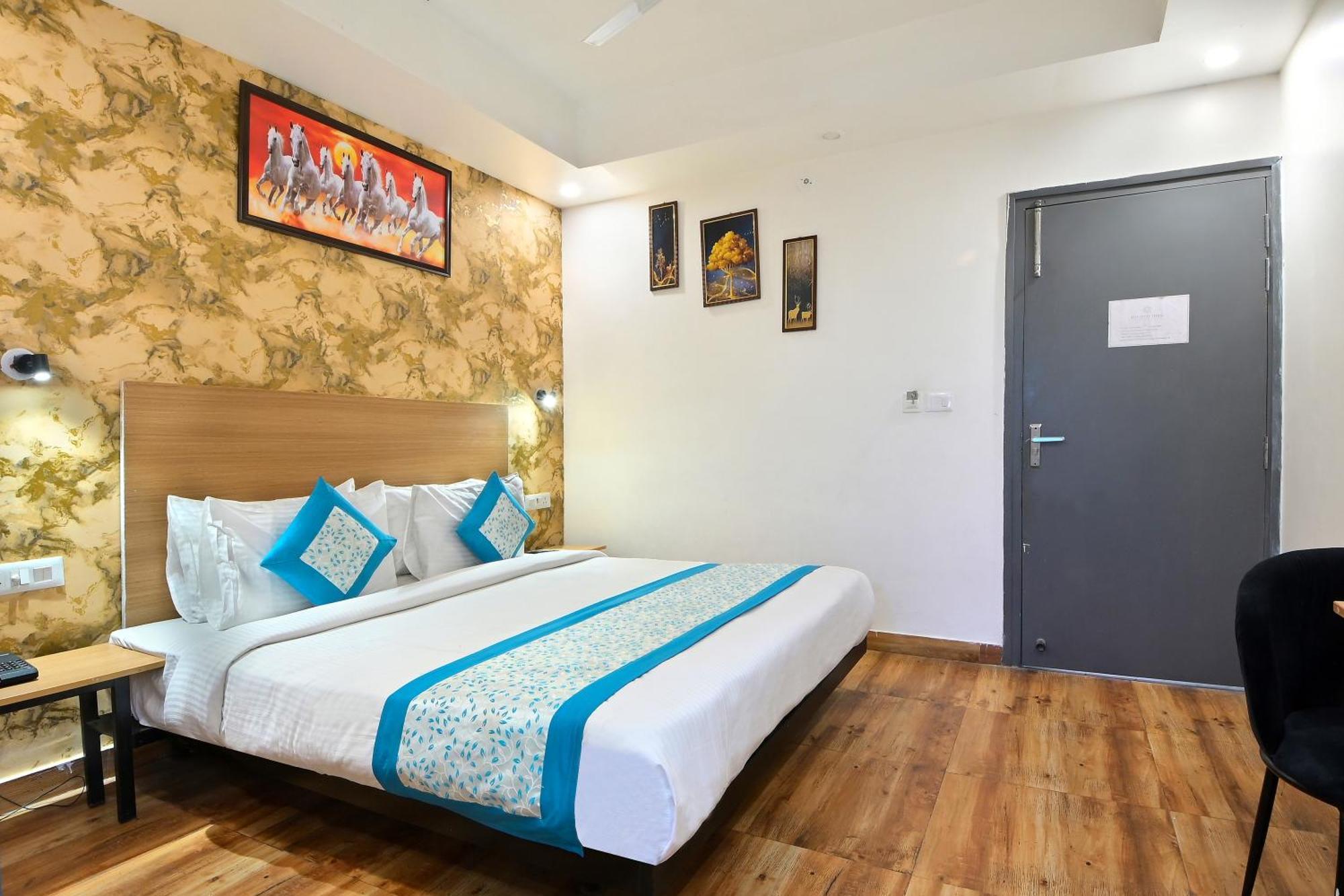 Hotel Red York By Byob Hotels Noida Zewnętrze zdjęcie