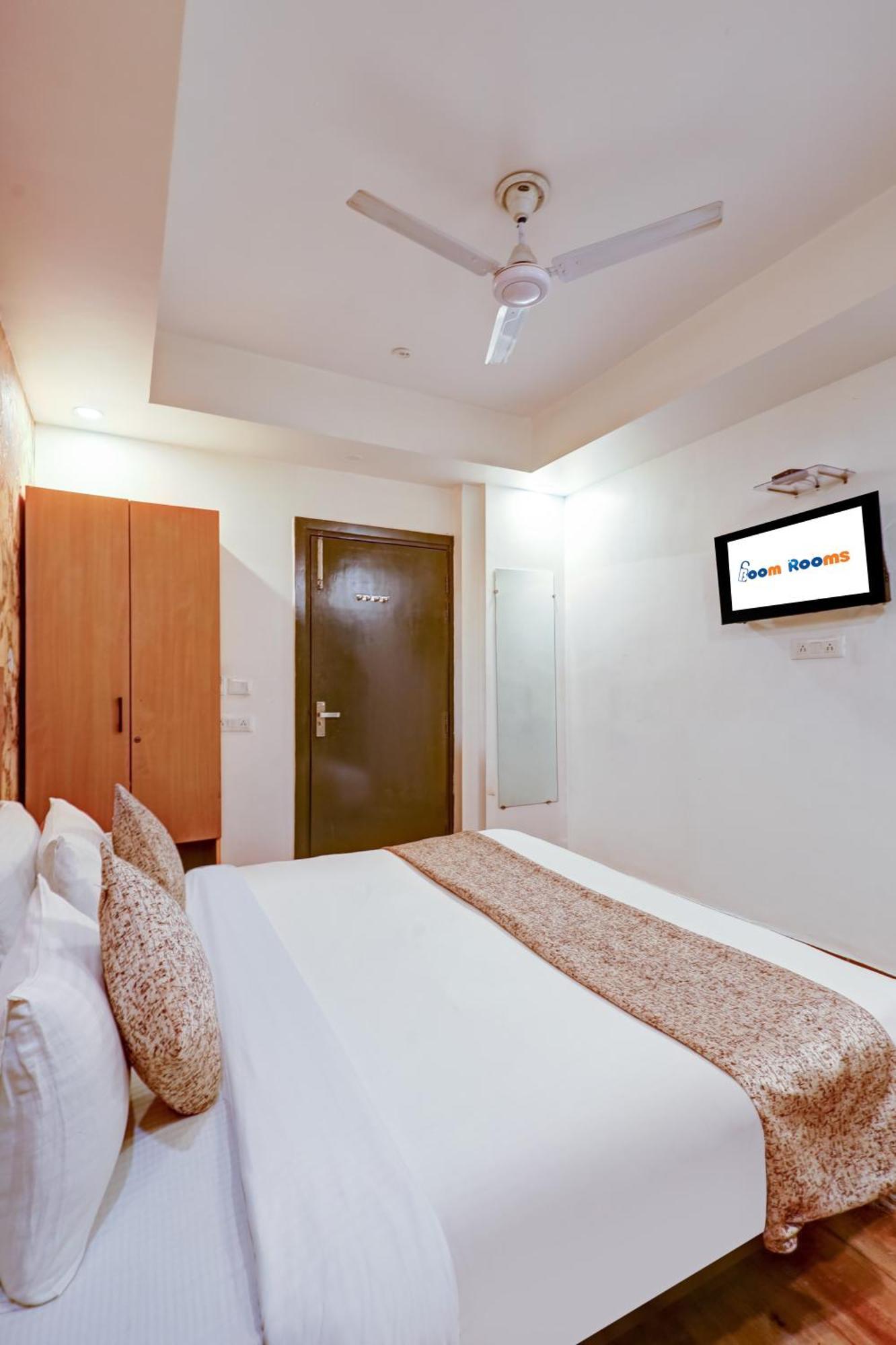 Hotel Red York By Byob Hotels Noida Zewnętrze zdjęcie