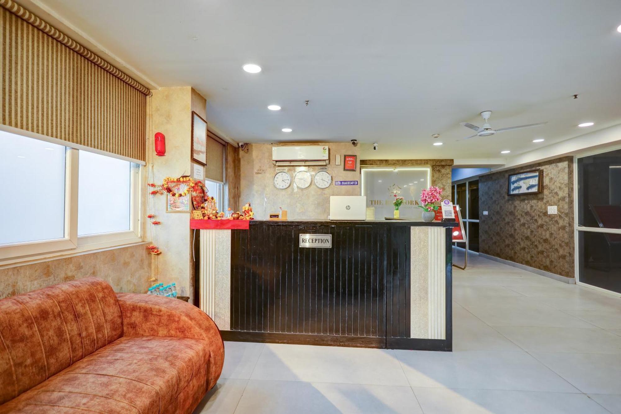 Hotel Red York By Byob Hotels Noida Zewnętrze zdjęcie
