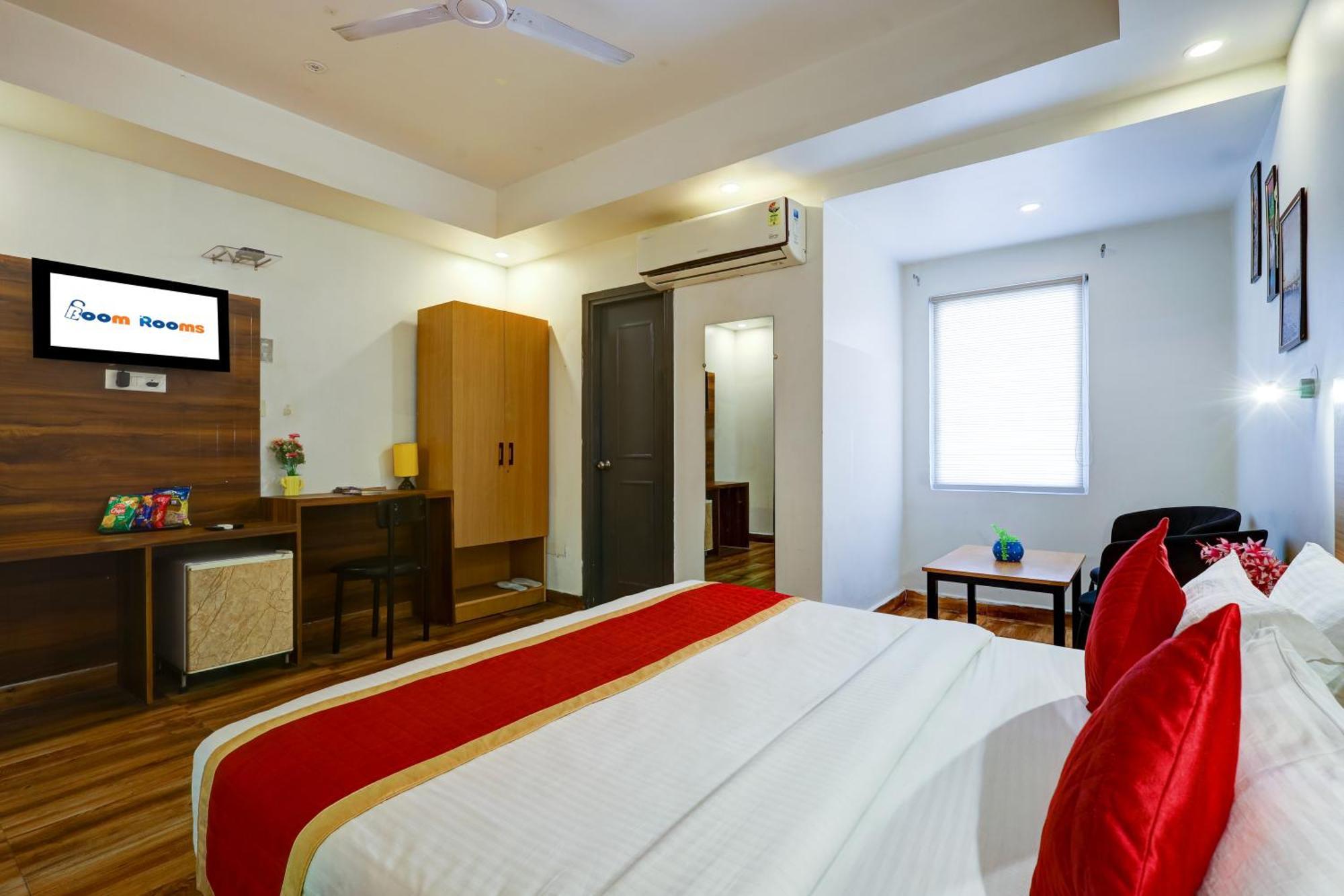 Hotel Red York By Byob Hotels Noida Zewnętrze zdjęcie